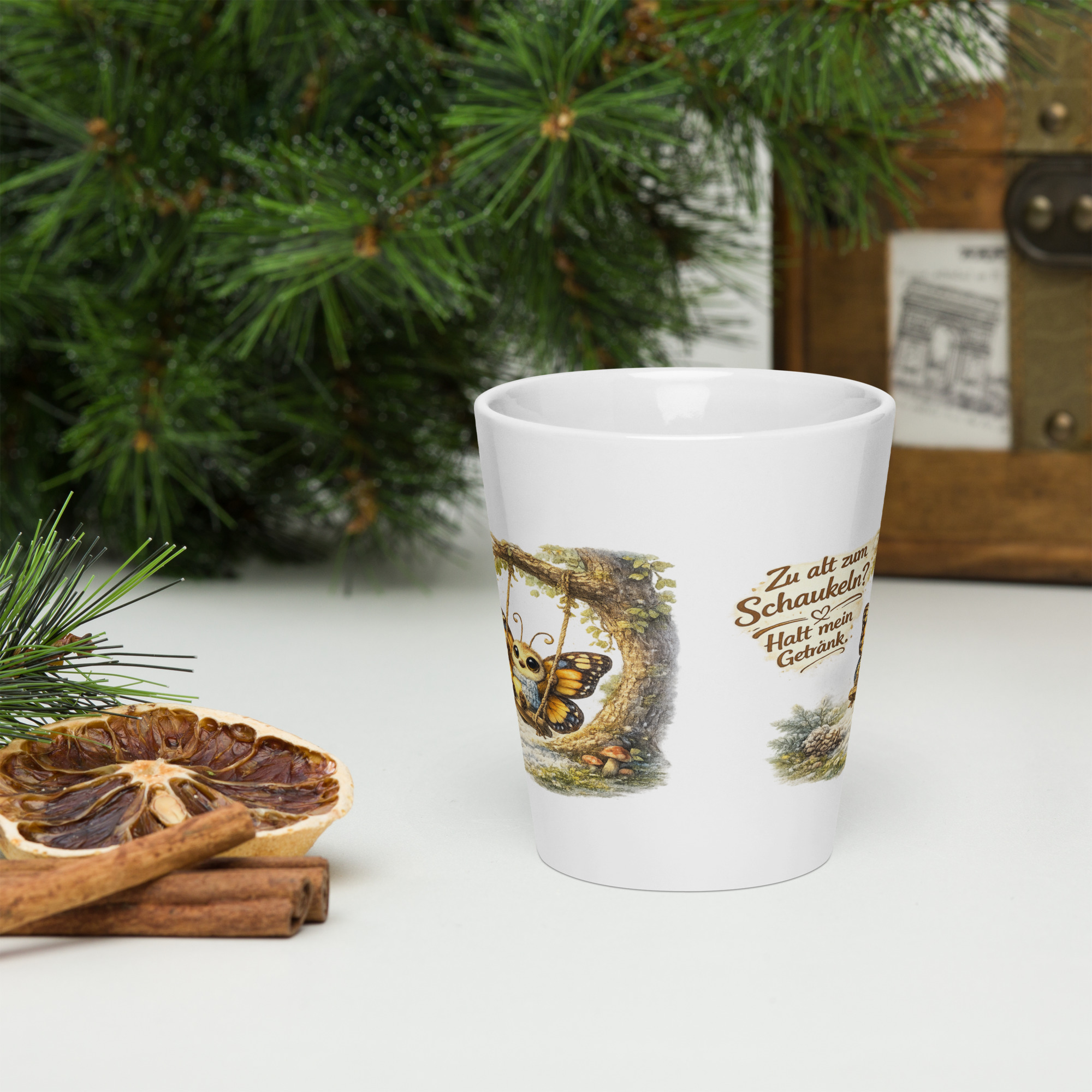 Milchkaffeetasse schaukelnder Schmetterling im Winter 3 Milchkaffeetasse schaukelnder Schmetterling im Winter – Bild 3