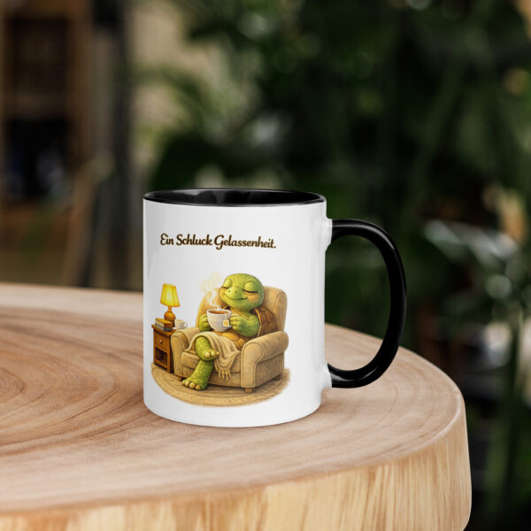 Tasse mit farbiger Innenseite Schildkröte mit Gelassenheit